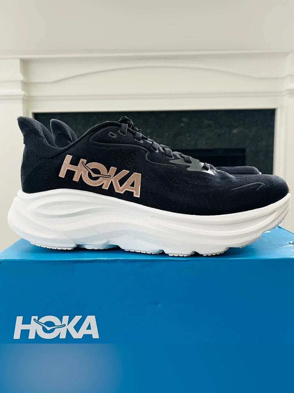Sz 8.5 Hoka One One HOKA Clifton 10 Black/Rose Gold 1162031/BRGL